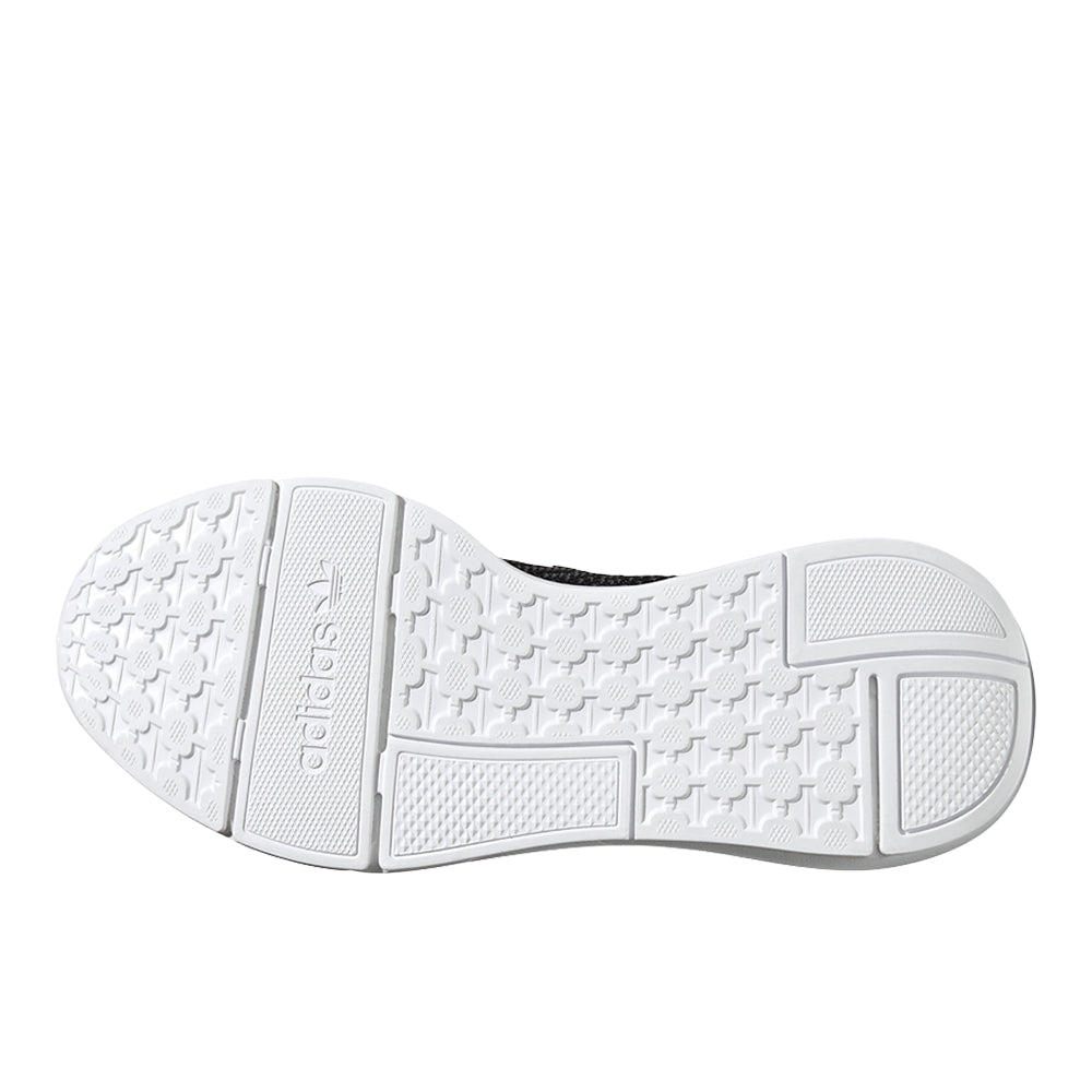 Swift Run 22 Lace Up Sneakers