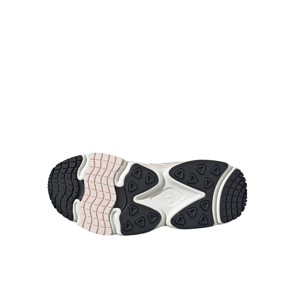 Ozmillen Lace Up Sneakers (Big Kid)