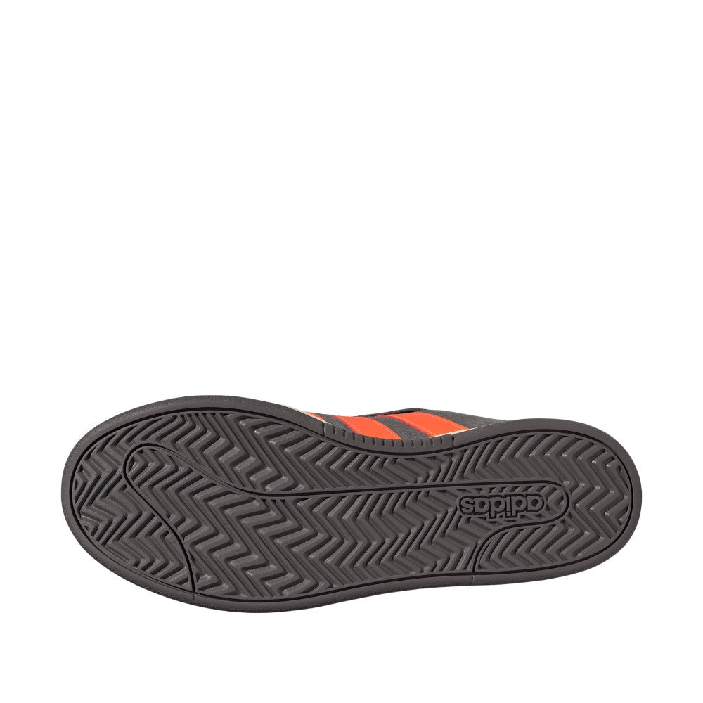 Grand Court Alpha 00s Lace Up Sneakers