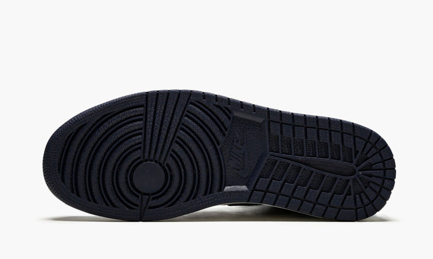 Air Jordan 1 Retro High OG Obsidian/University Blue Sneakers - Archive Edition