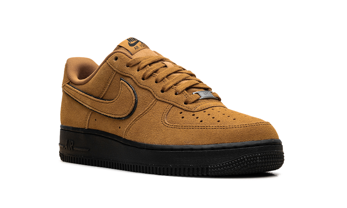 Air Force 1 Low '07 LV8 "Desert Ochre Black" HQ1966 700