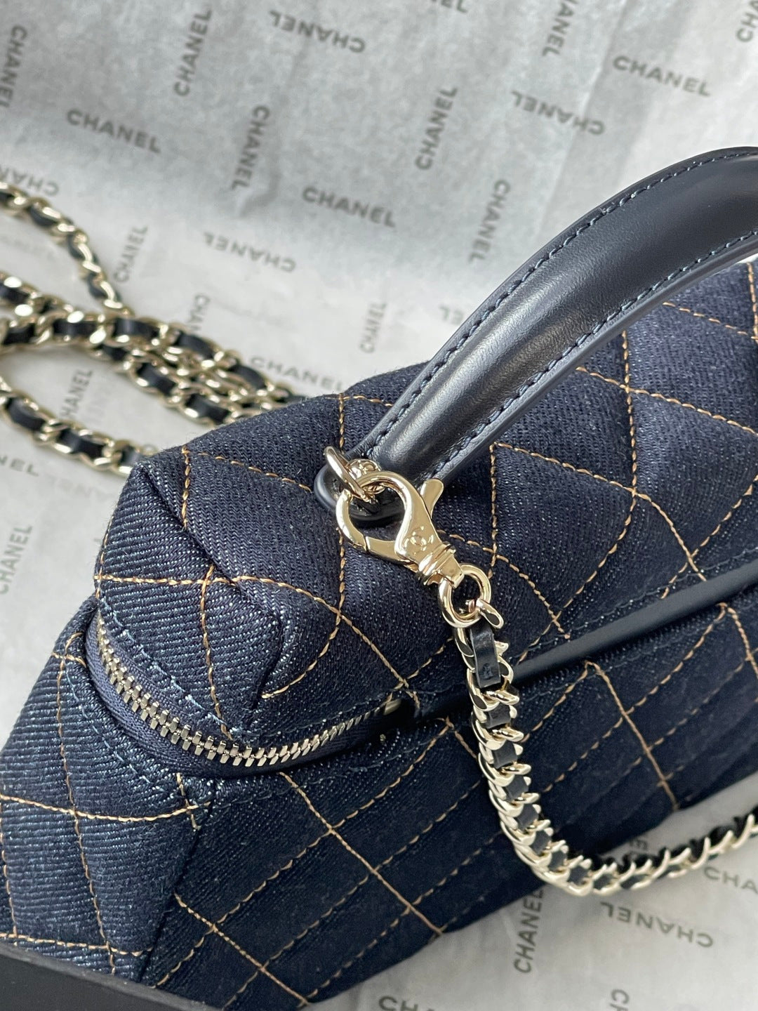 Chanel 2026 Vanity Bag 19.5cm Blue Denim Leather