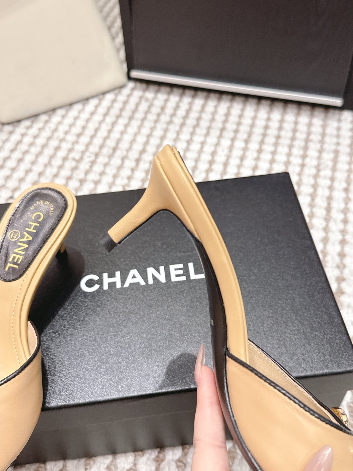 CC 26s Stiletto Sandals 55 Beige Leather 652569