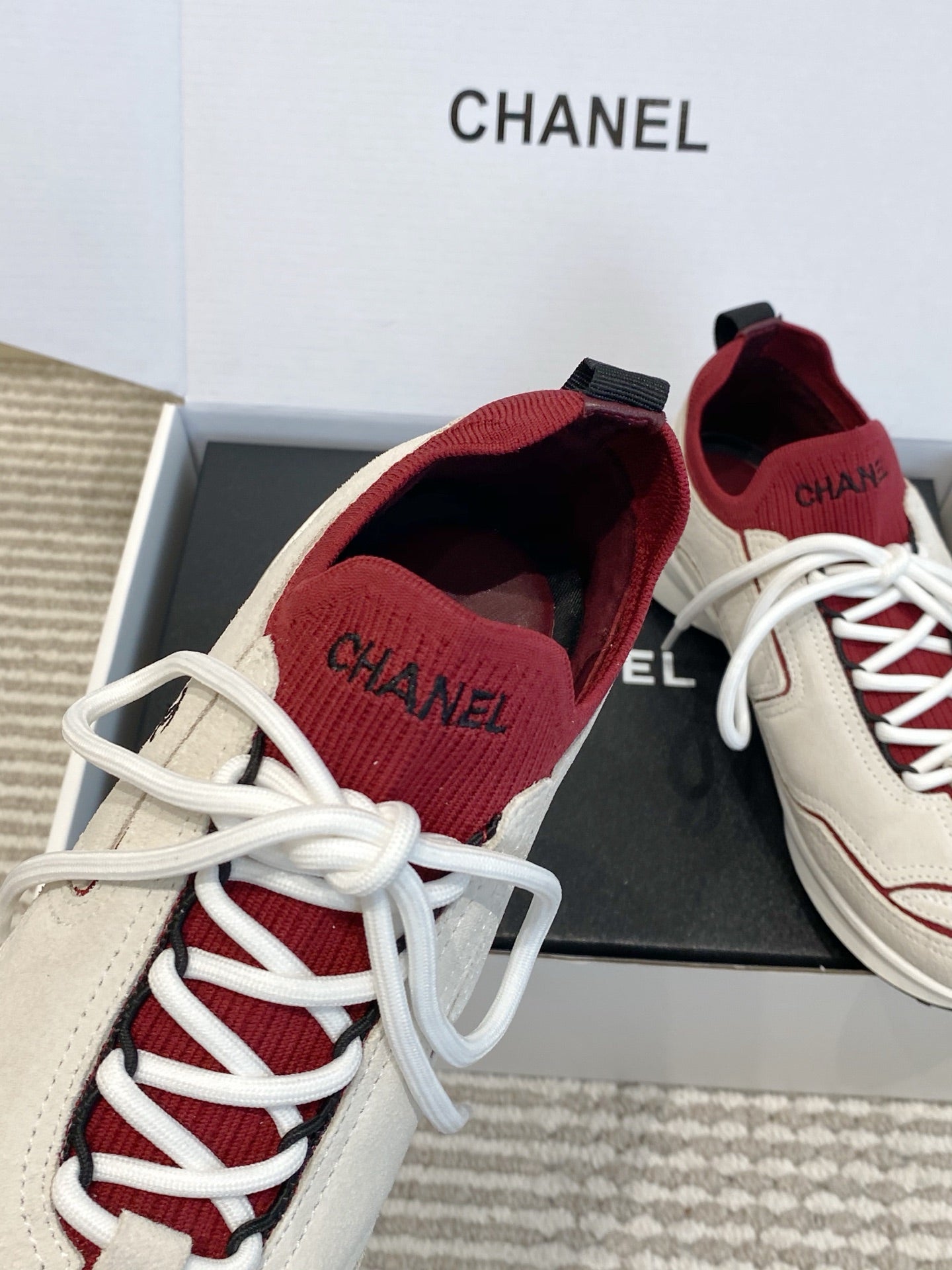 Chanel 2026 Sneaker Suede Calfskin 858560