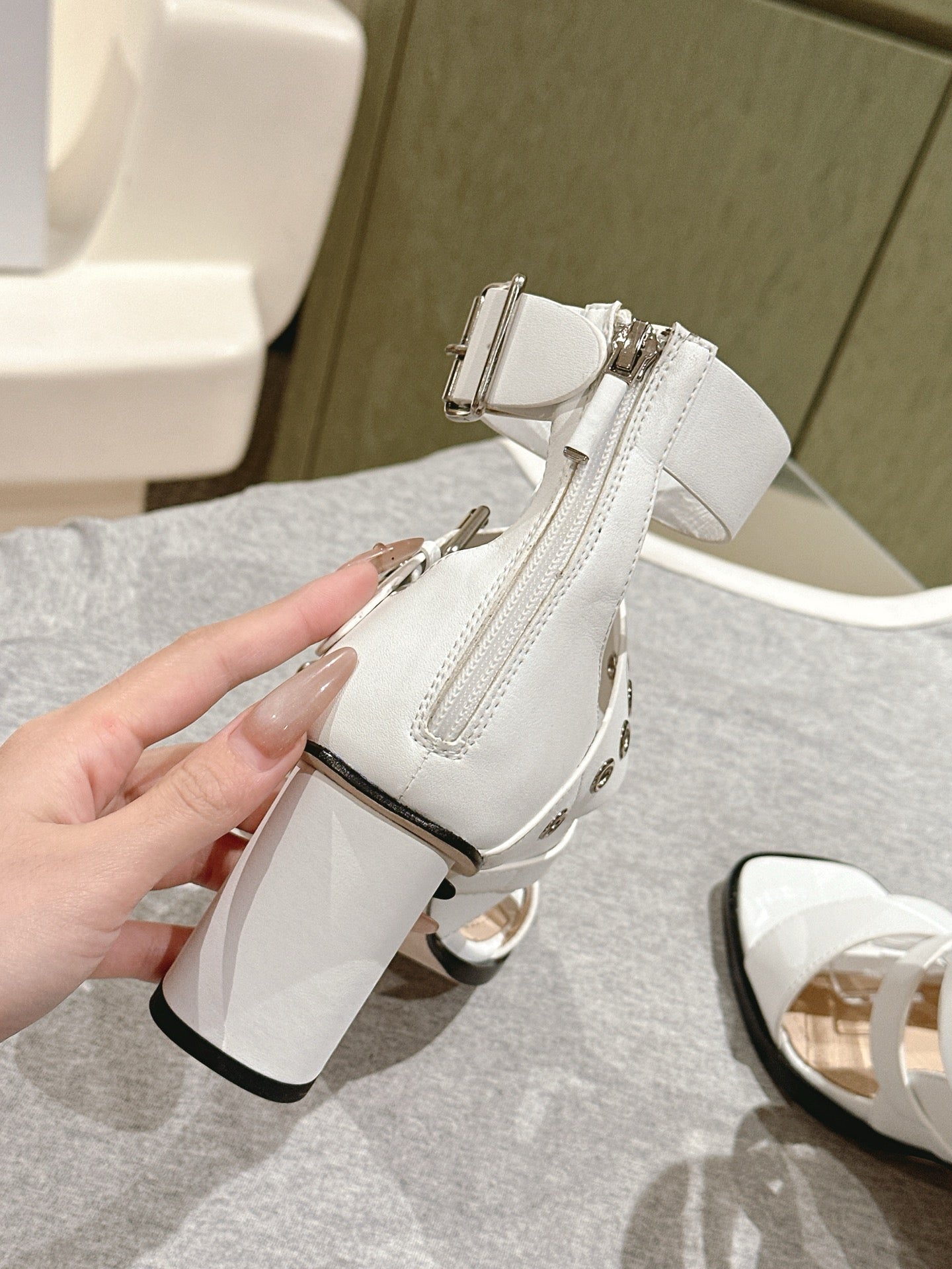 CD 26s High Heel Sandal 65 White Sheepskin 661539