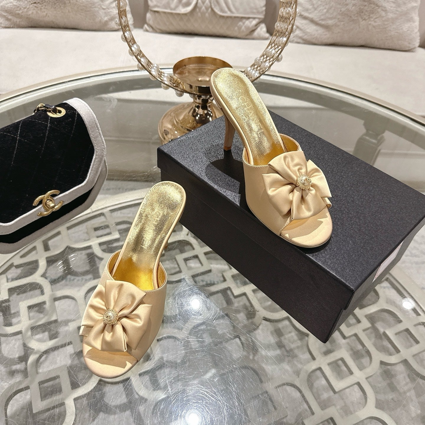 CC 26s Camellia High-Heeled Slippers Sheepskin