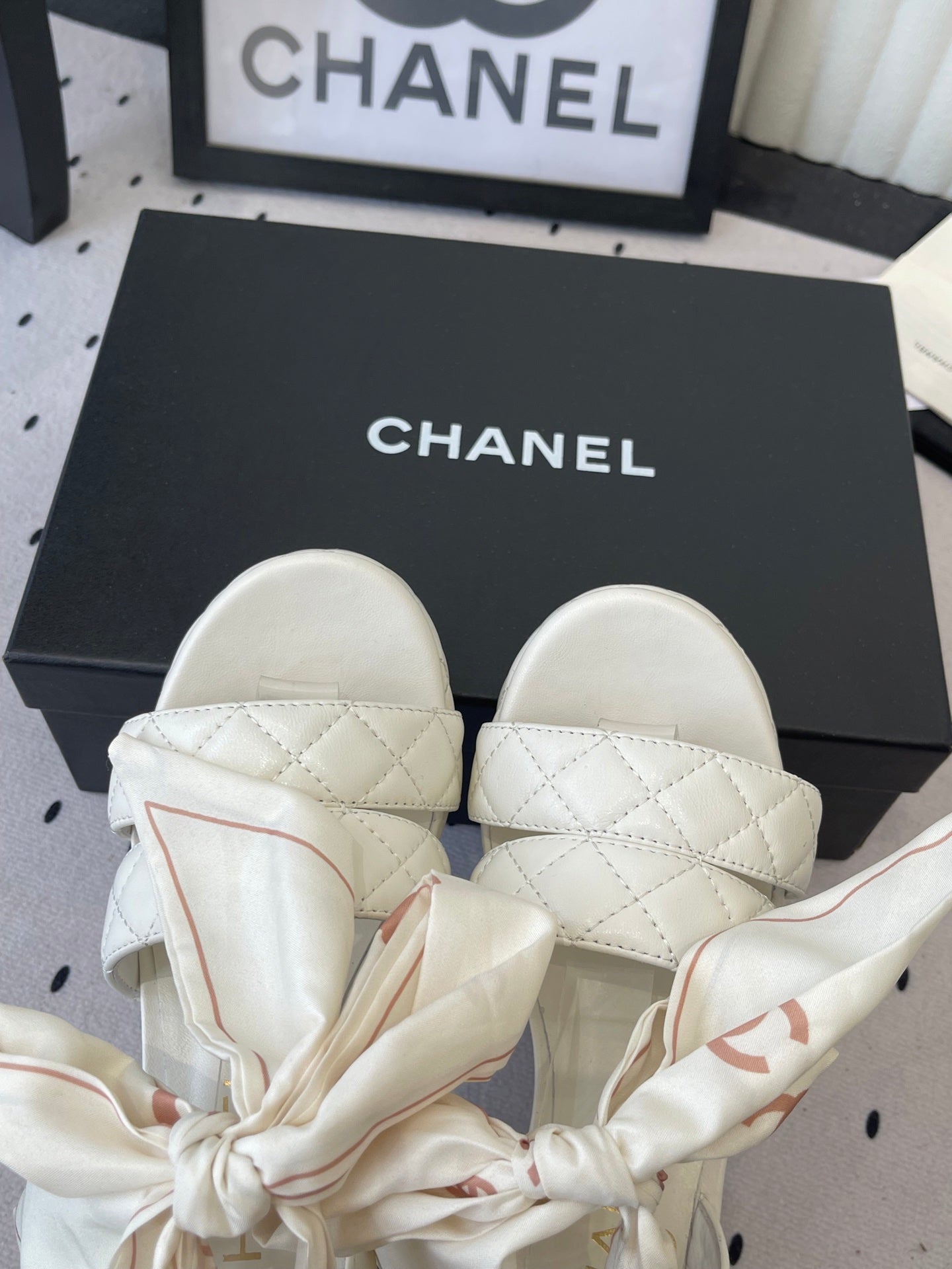 CC 26s Platform Sandals 75 White Sheepskin 650085