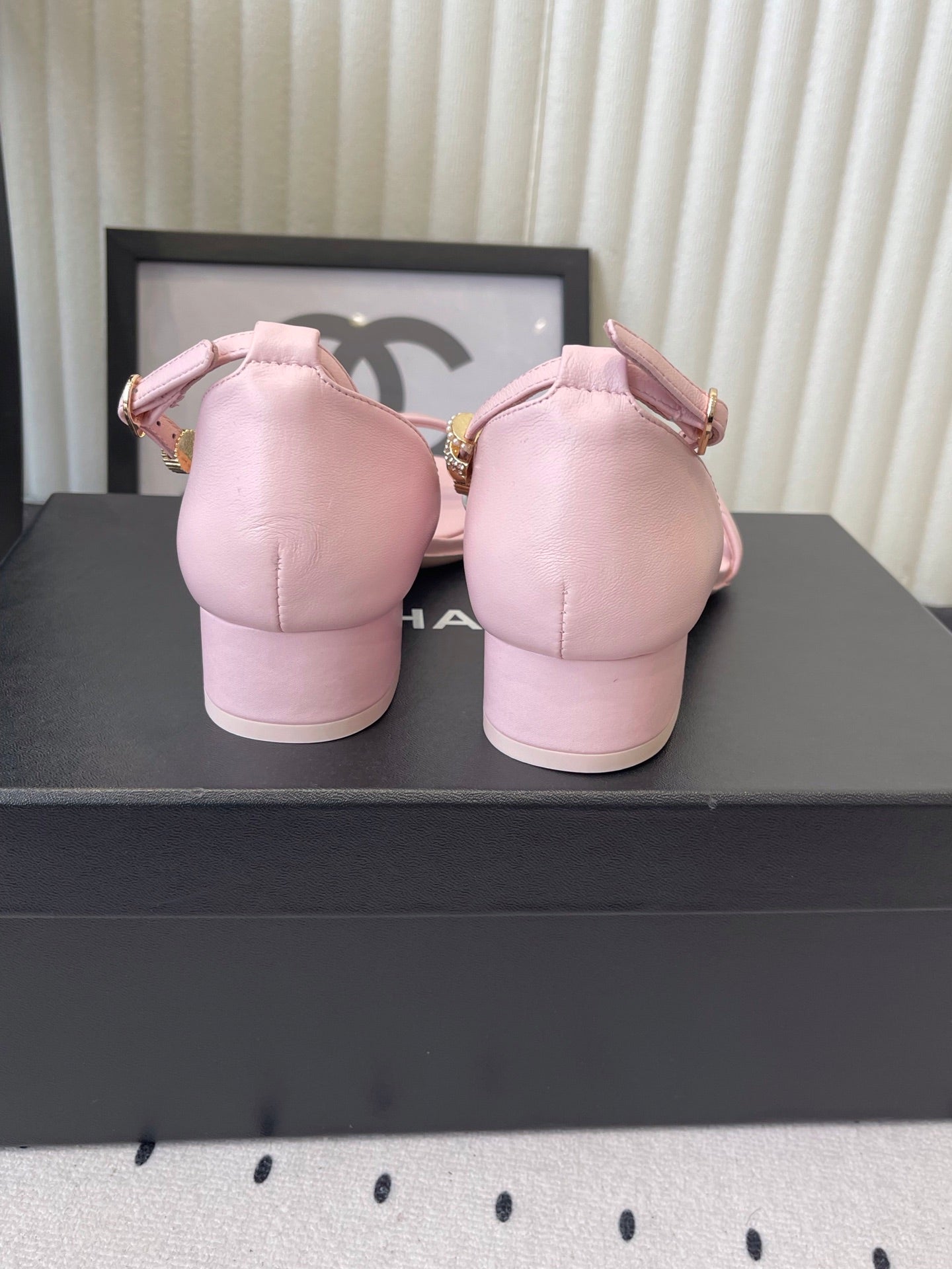 CC 26s Sandals 35 Light Pink Sheepskin 650104