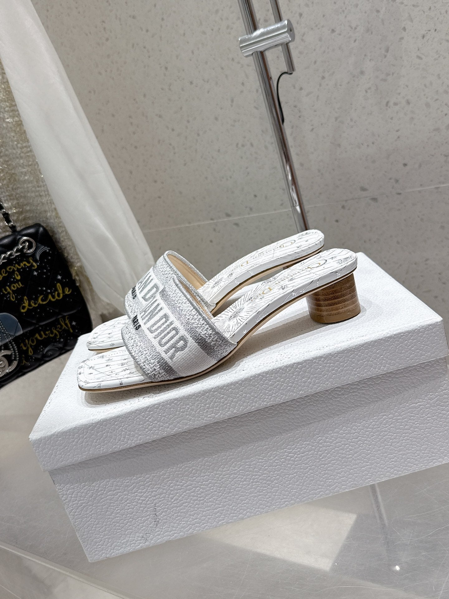 CD 26s Embroidered Flat Slippers White Gray Canvas Leather 636396