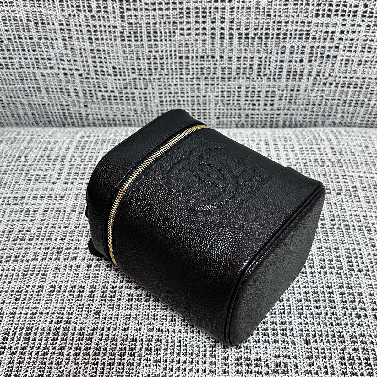 CC Vintage Vanity Bag 17.5cm Black Caviar Leather