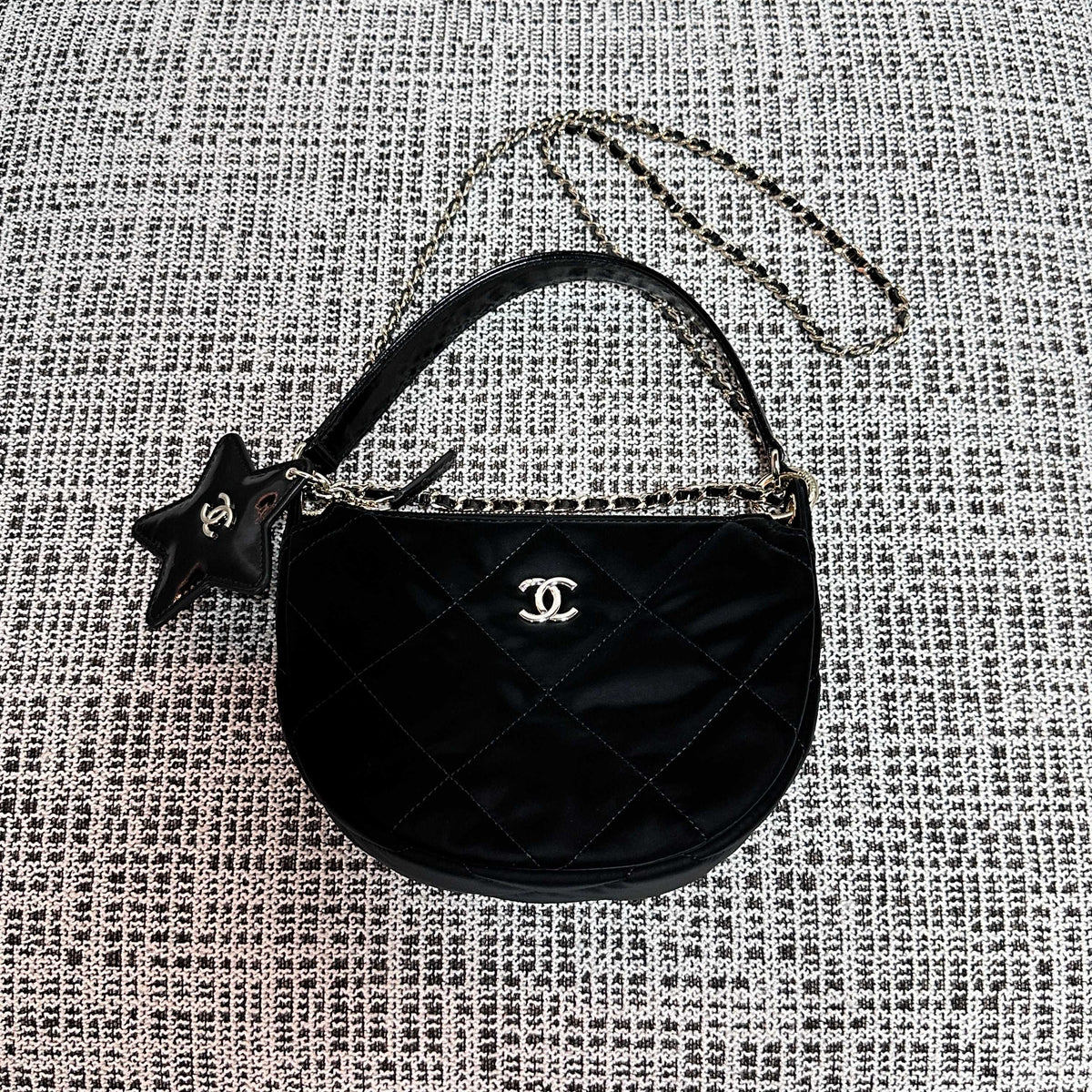 CC Coco Neige Clutch With Chain Star Charm 22cm Black Velvet