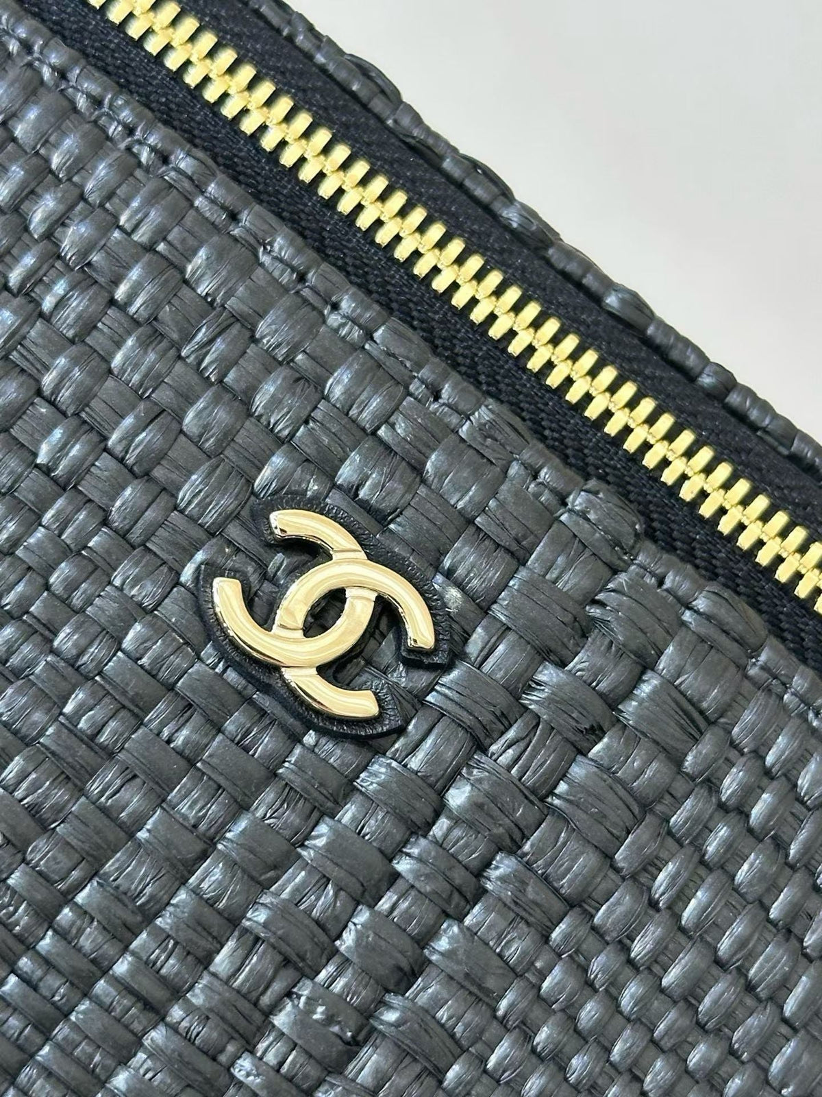 CC Vanity Clutch With Chain 18.5cm Black Raffia & Lambskin 292225