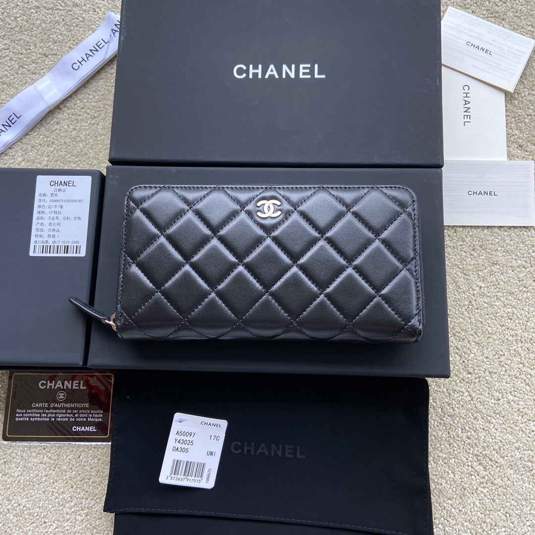CC A50097 Classic Zipper Wallet Black Caviar GHW 229656