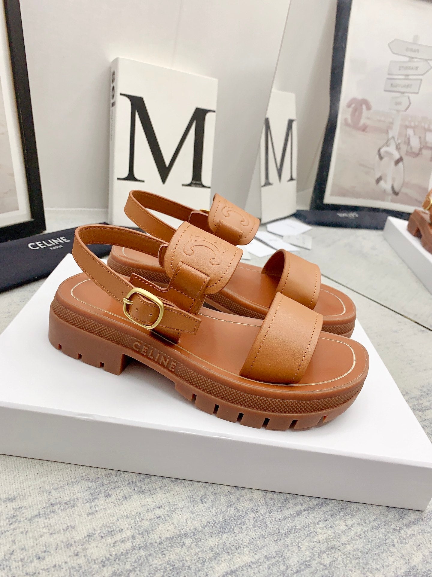 Celine 26 Clea Triomphe Retro-Chic Sandals Calfskin Leather 732451