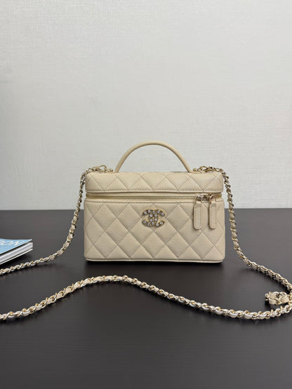 Chanel 2026 Vanity Bag 19cm Cream Calfskin
