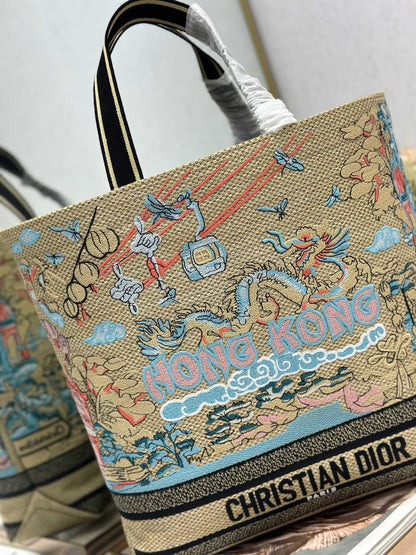 Dior 2026 City Postcard Resort Style Handbag "Hong Kong Exclusive" Canvas 288602