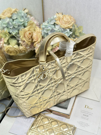 Dior 2026 Toujours Bag Gold Calfskin 288529