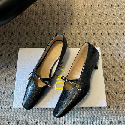 CD 26s Low Heel Pump 30 Black Cowhide 651157