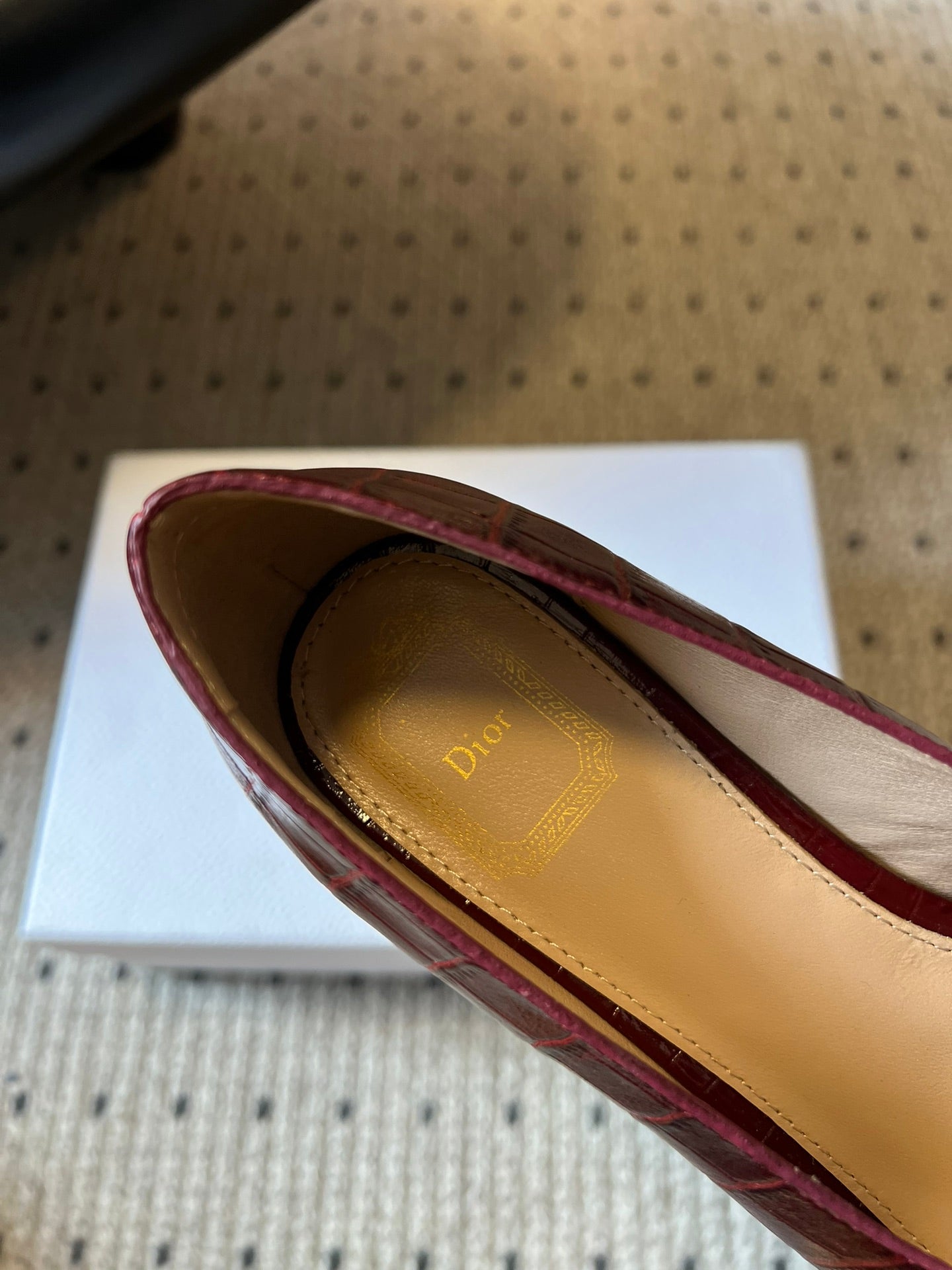 CD 26s Low Heel Pump 30 Dark Red Cowhide 651158