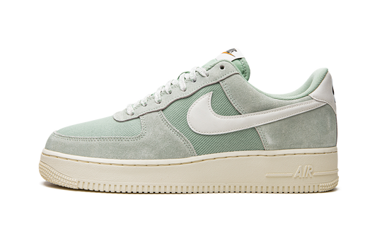 Air Force 1 "Certified Fresh" DO9801 300