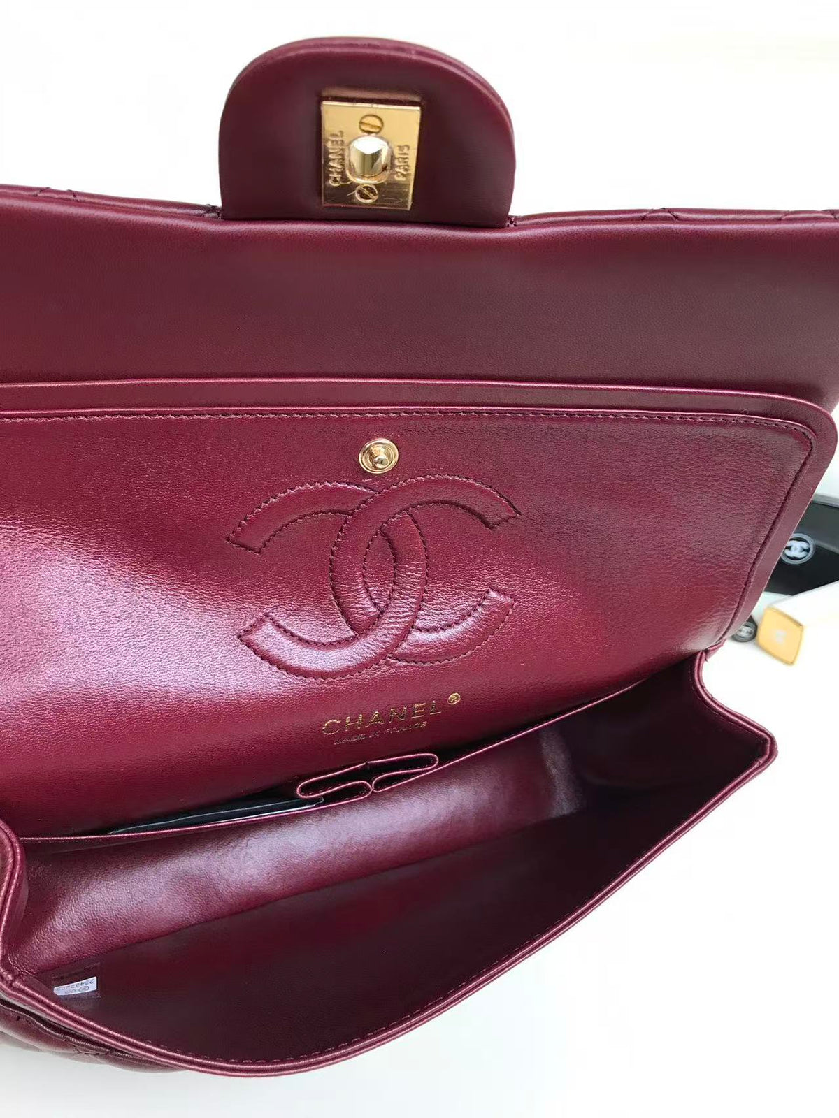CC A1112 Flap Bag 25 Burgundy Quited Lambskin