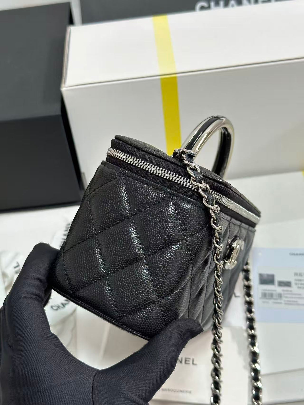 CC 25P Hidden Enamel Handle Makeup Bag Black Lychee Leather