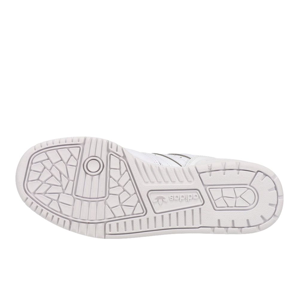 Rivalry Low Lace Up Sneakers