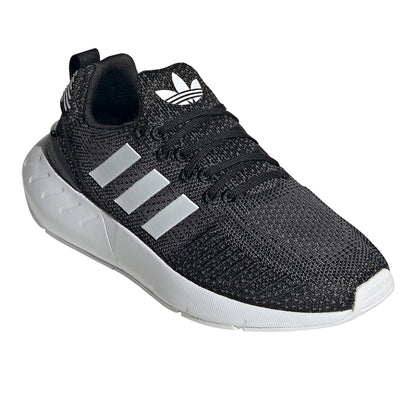 Swift Run 22 Lace Up Sneakers