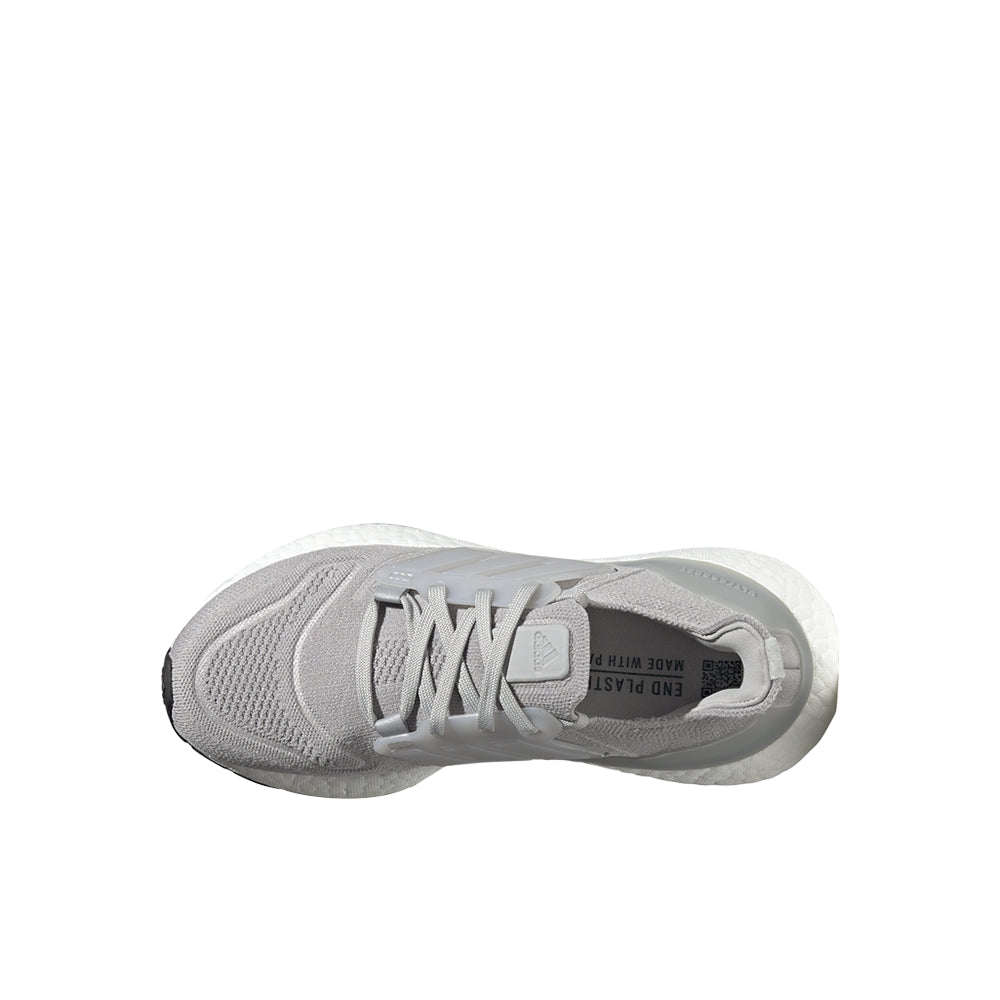 Ultraboost 22 Running Shoes (Big Kid)