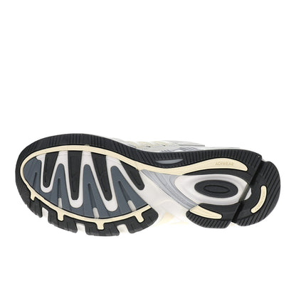 Response CL Lace Up Sneakers
