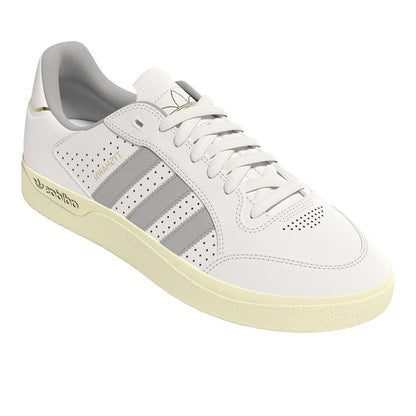 Tyshawn Low Lace Up Sneakers