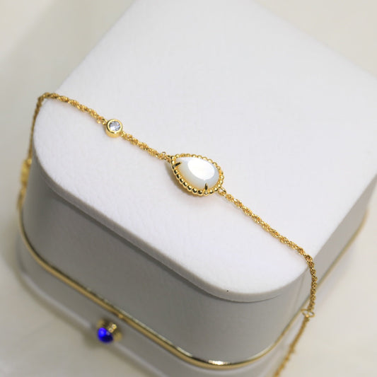 BOHEME MOP GOLD CHAIN BRACELET