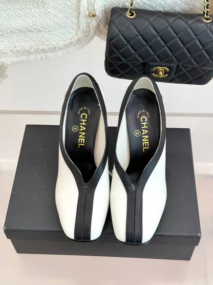 Chanel 2026 High-heeled Pump White Sheepskin