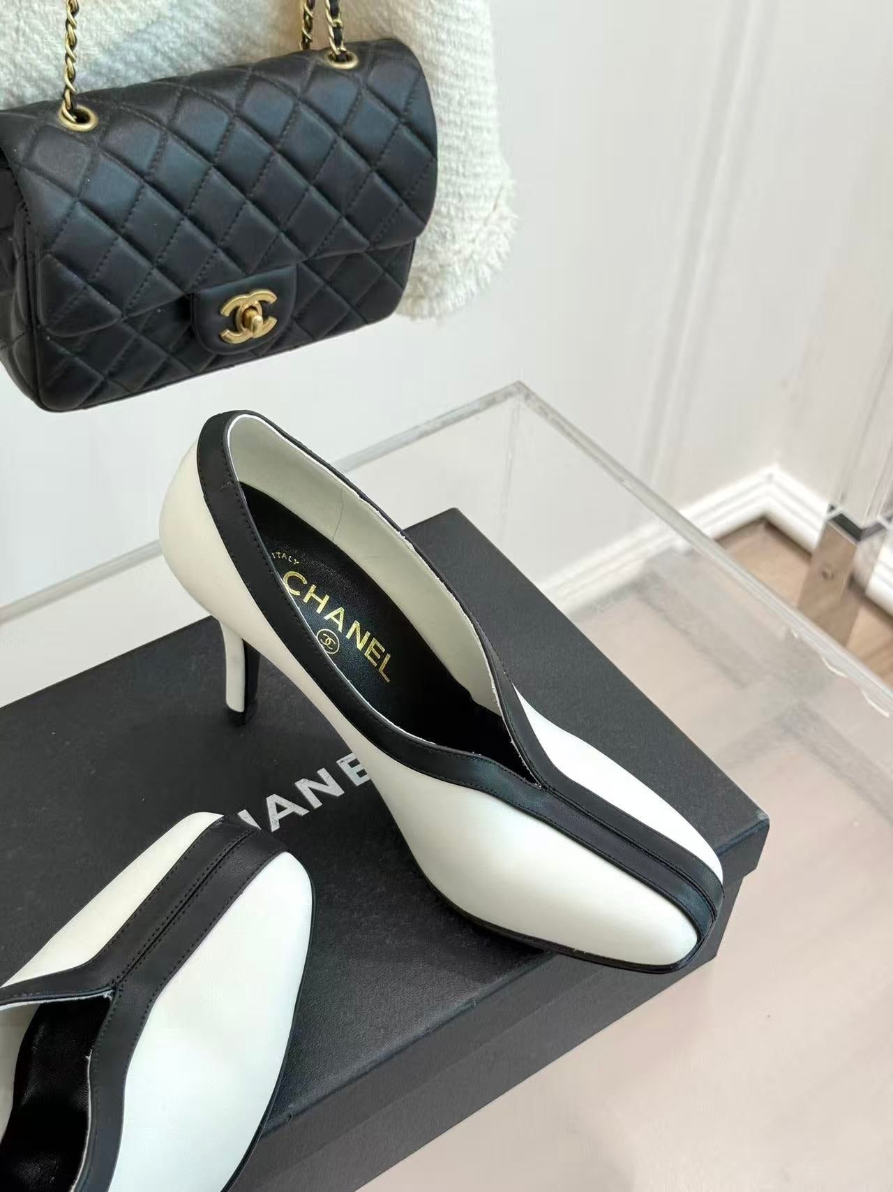 Chanel 2026 High-heeled Pump White Sheepskin