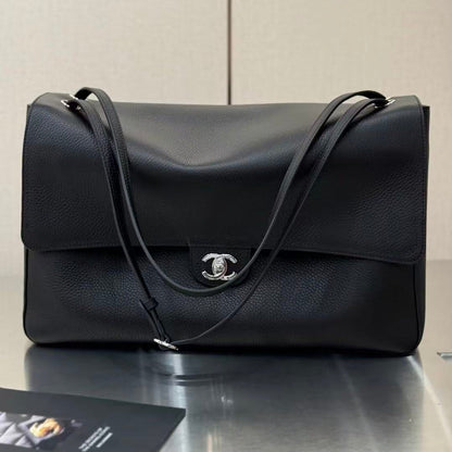 Chanel 2026 Maxi Flap Bag 38.5cm Calfskin