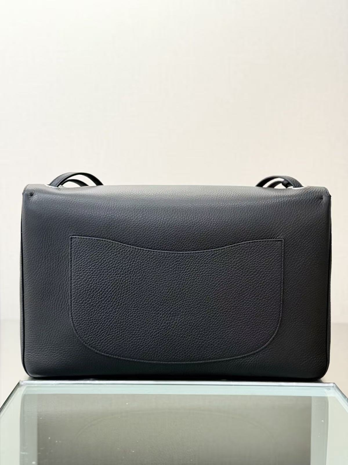 Chanel 2026 Maxi Flap Bag 38.5cm Calfskin
