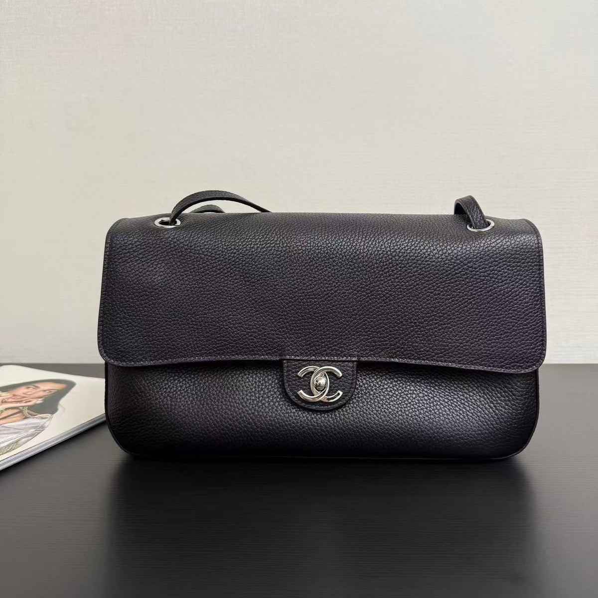Chanel 2026 Maxi Flap Bag 29cm Black Calfskin