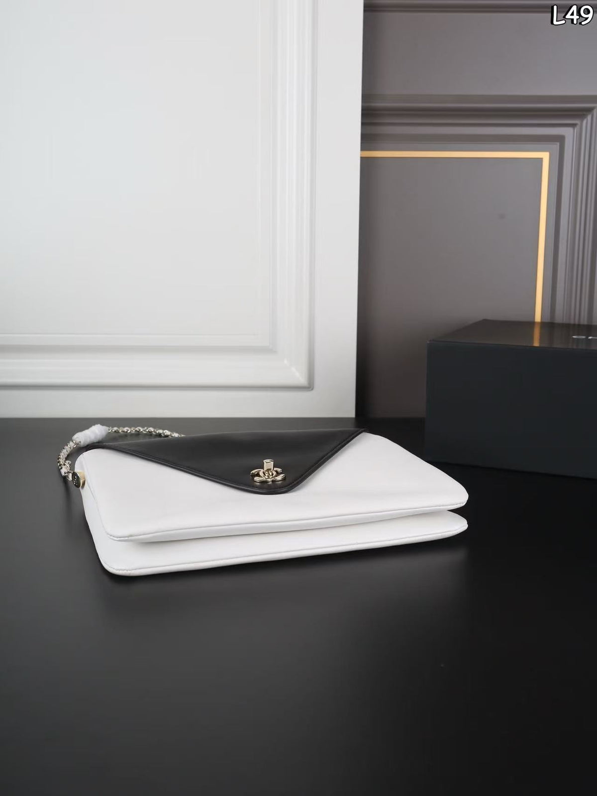 CC 26s Large Hobo Bag White Black Calfskin
