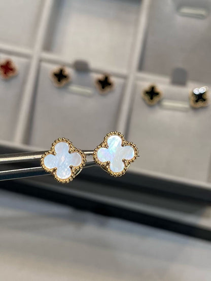 VCA Sweet Alhambra Ear Studs
