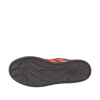 Grand Court Alpha 00s Lace Up Sneakers