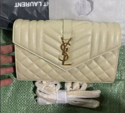 ENVELOPE CHAIN BAG 22 IN WHITE LAMBSKIN GOLD HARDWARE