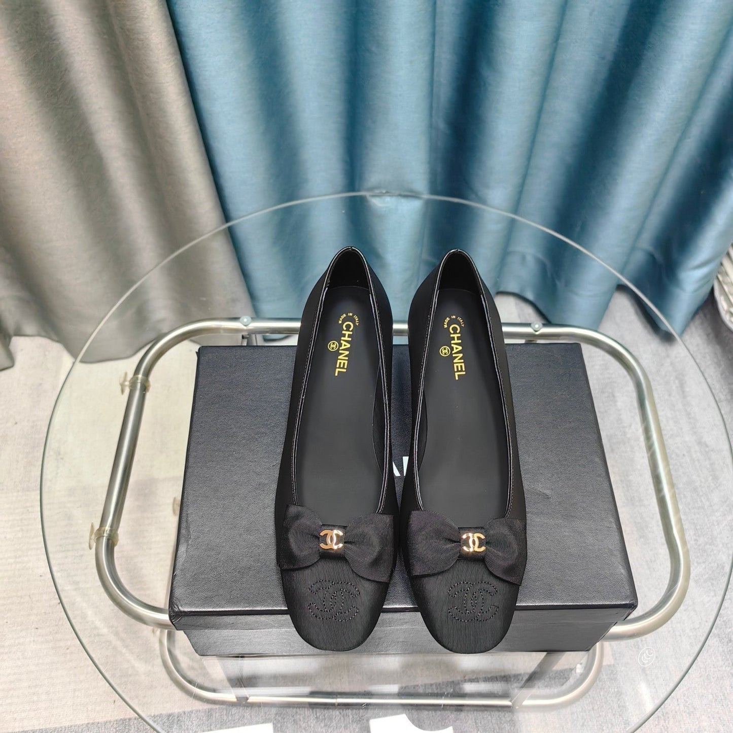 Chanel 2026 Bow Pump Leather Fabric 711666