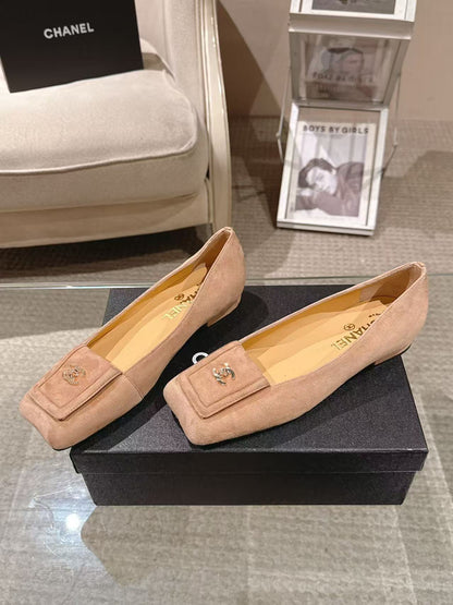 Chanel 2026 Pump Suede and Lambskin