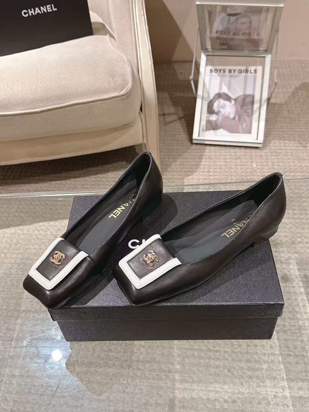 Chanel 2026 Pump Suede and Lambskin