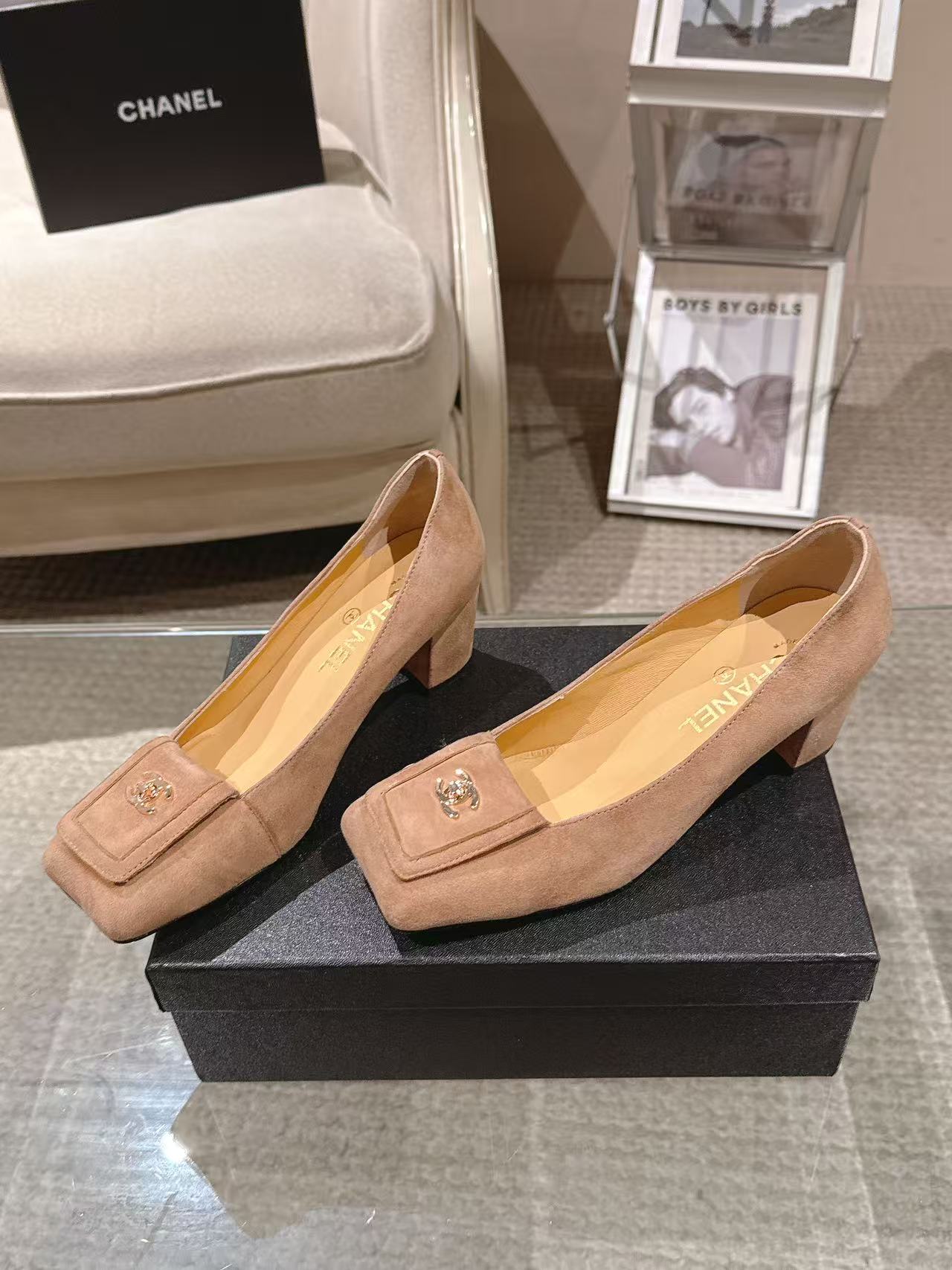 Chanel 2026 Pump Suede and Lambskin
