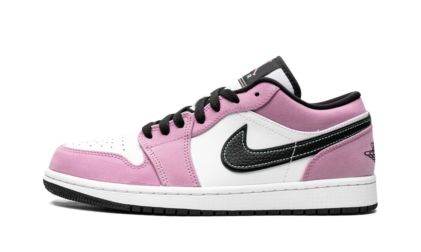 Air Jordan 1 Low SE Violet Shock Sneakers - Archive Edition