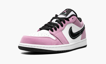 Air Jordan 1 Low SE Violet Shock Sneakers - Archive Edition