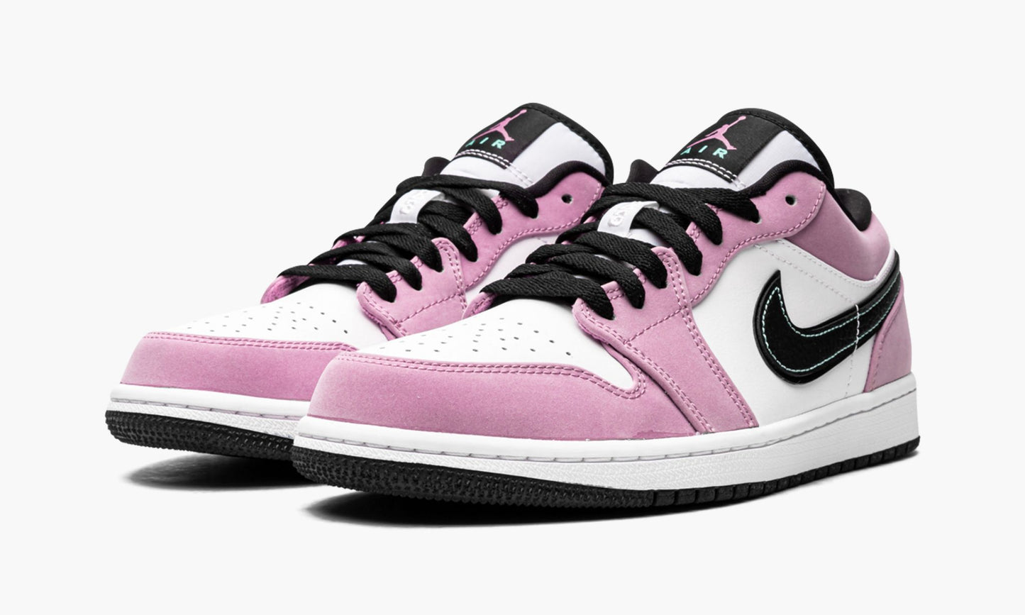 Air Jordan 1 Low SE Violet Shock Sneakers - Archive Edition