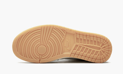 Air Jordan 1 Mid Jeter Sneakers - Court Classic | Street Style
