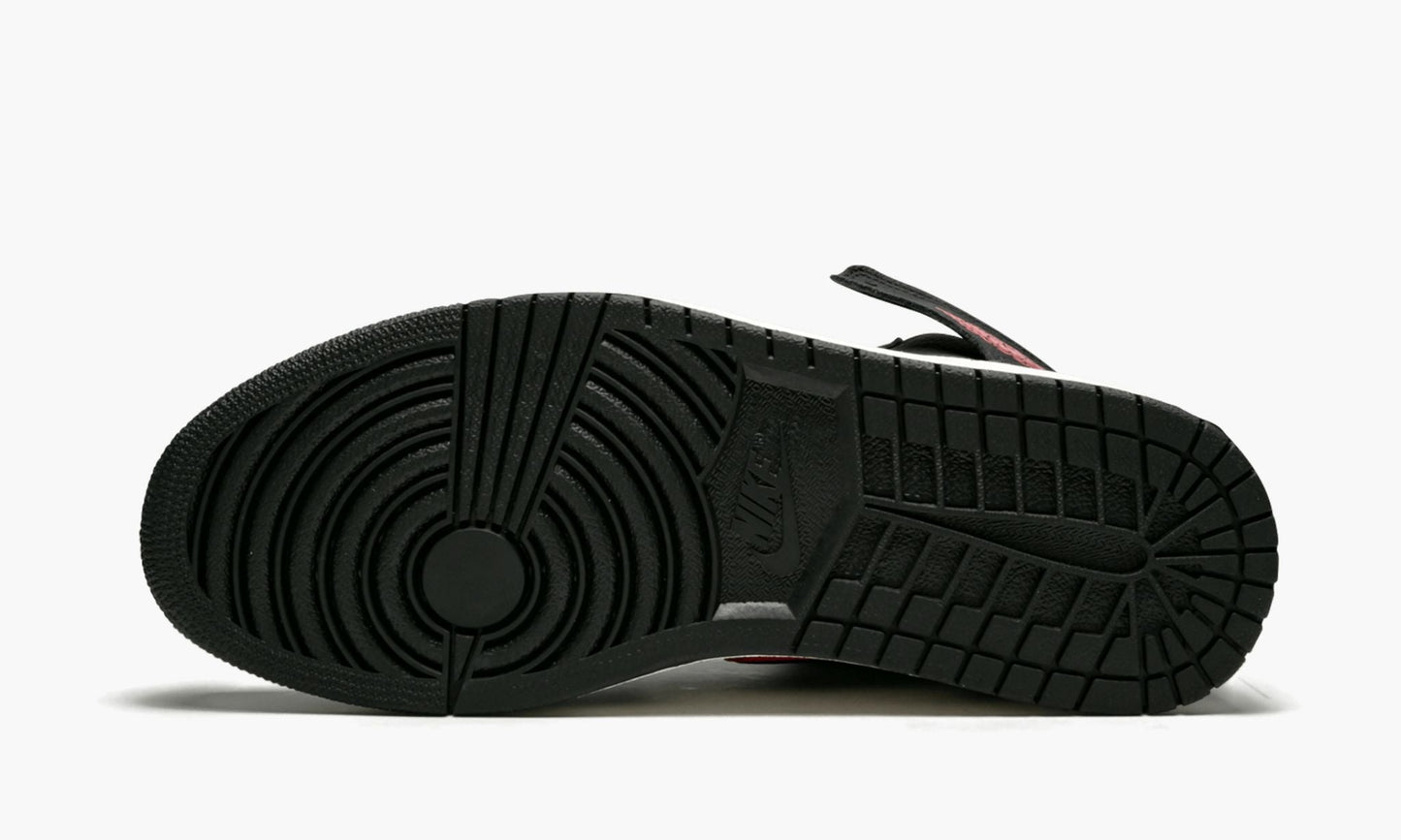 Air Jordan 1 Retro High OG Sports Illustrated / A Star Is Born Sneakers - Bas...